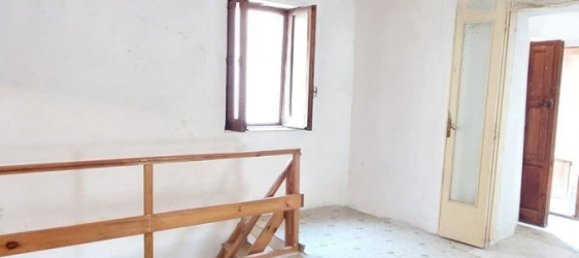 4 bedrooms House in Fiumefreddo Bruzio, Italy No. 279714 11