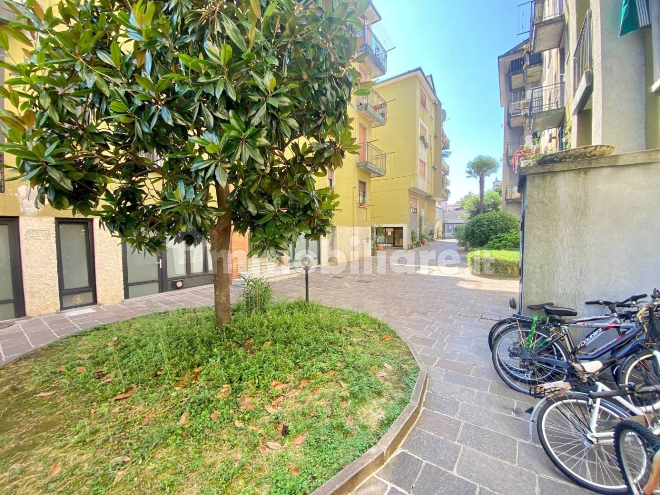 1 bedroom Apartment in Milan, Italy No. 262926