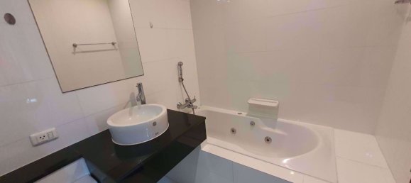 Кондоминиум  с 2 спальнями в Ваттхана, Таиланд № 9854 10