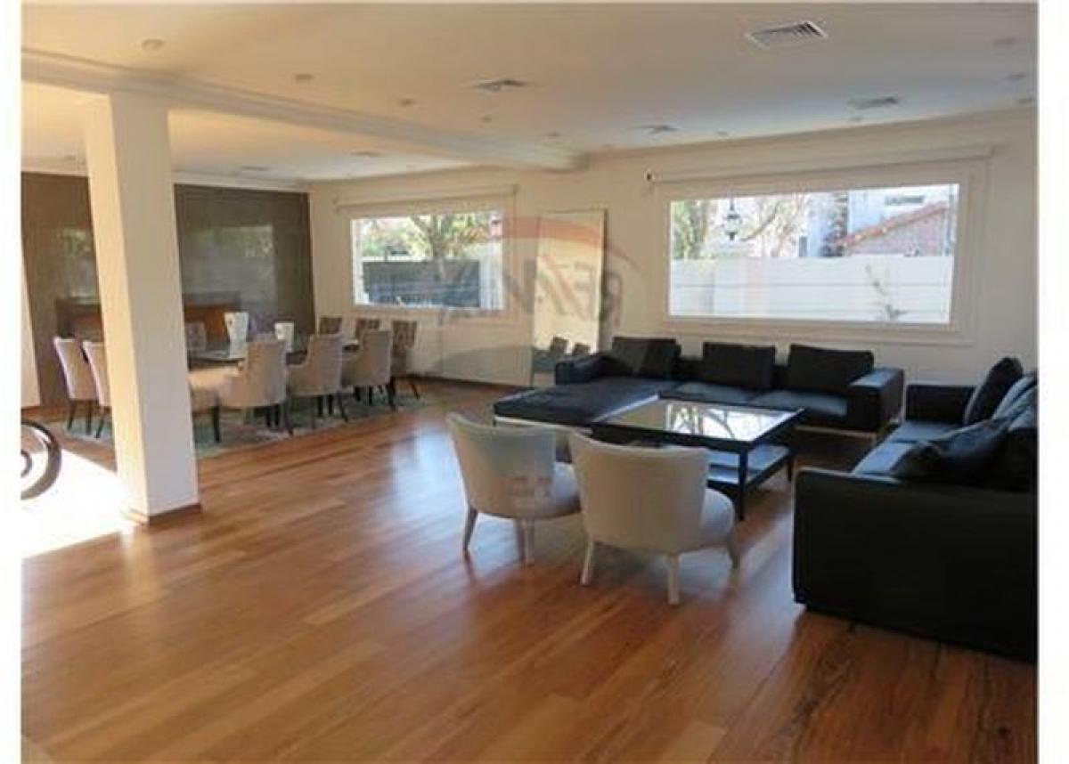 4 bedrooms House in San Isidro, Argentina No. 11445