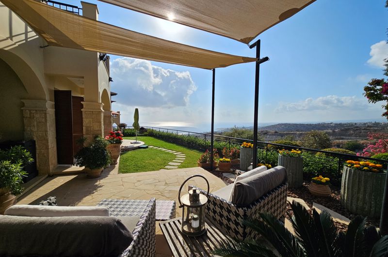 3 bedrooms Apartment in Paphos, Cyprus No. 19016