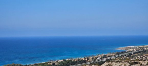 3 bedrooms Apartment in Paphos, Cyprus No. 19016 2