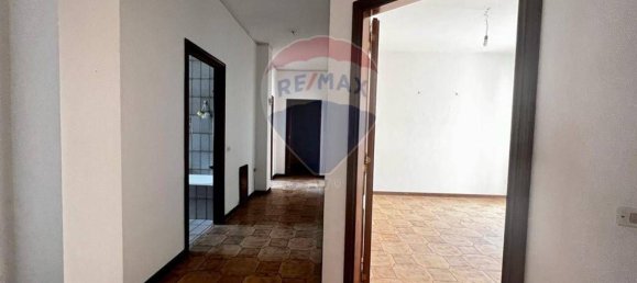 5-salle Appartement à Lucera, Italy No. 64248 8