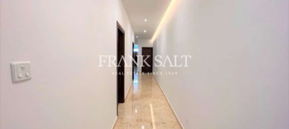 3 غرف نوم طابقين في Kappara, Malta رقم 4702 4