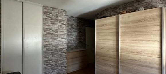 Studio à Échirolles, France No. 240319 4