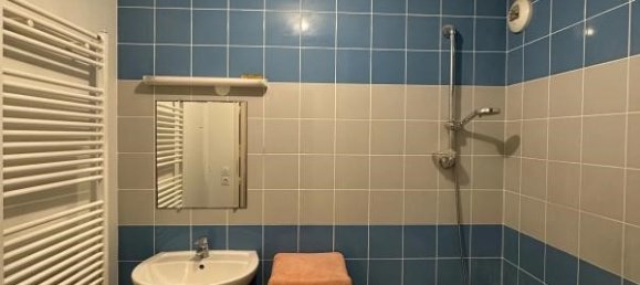 Studio à Échirolles, France No. 240319 7