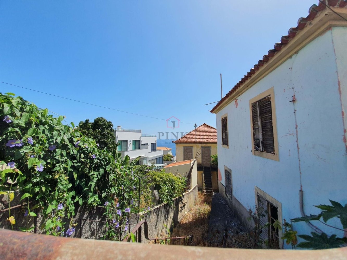 3 bedrooms House in Funchal, Portugal No. 239882