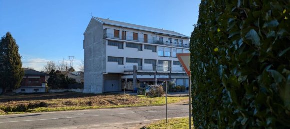 Edificio en Cesano Maderno, Italy 701 m² No. 359764 44