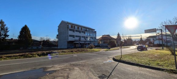 Edificio en Cesano Maderno, Italy 701 m² No. 359764 43