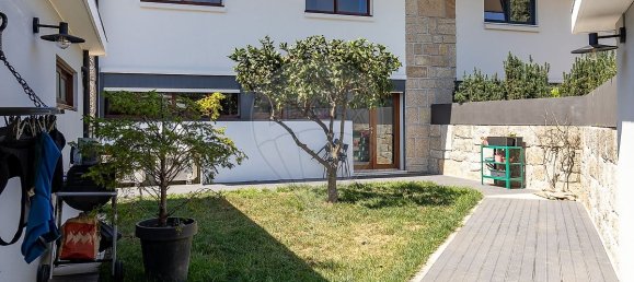 5 Schlafzimmer Haus in Sao Mamede de Infesta, Portugal, Nr. 20287 6