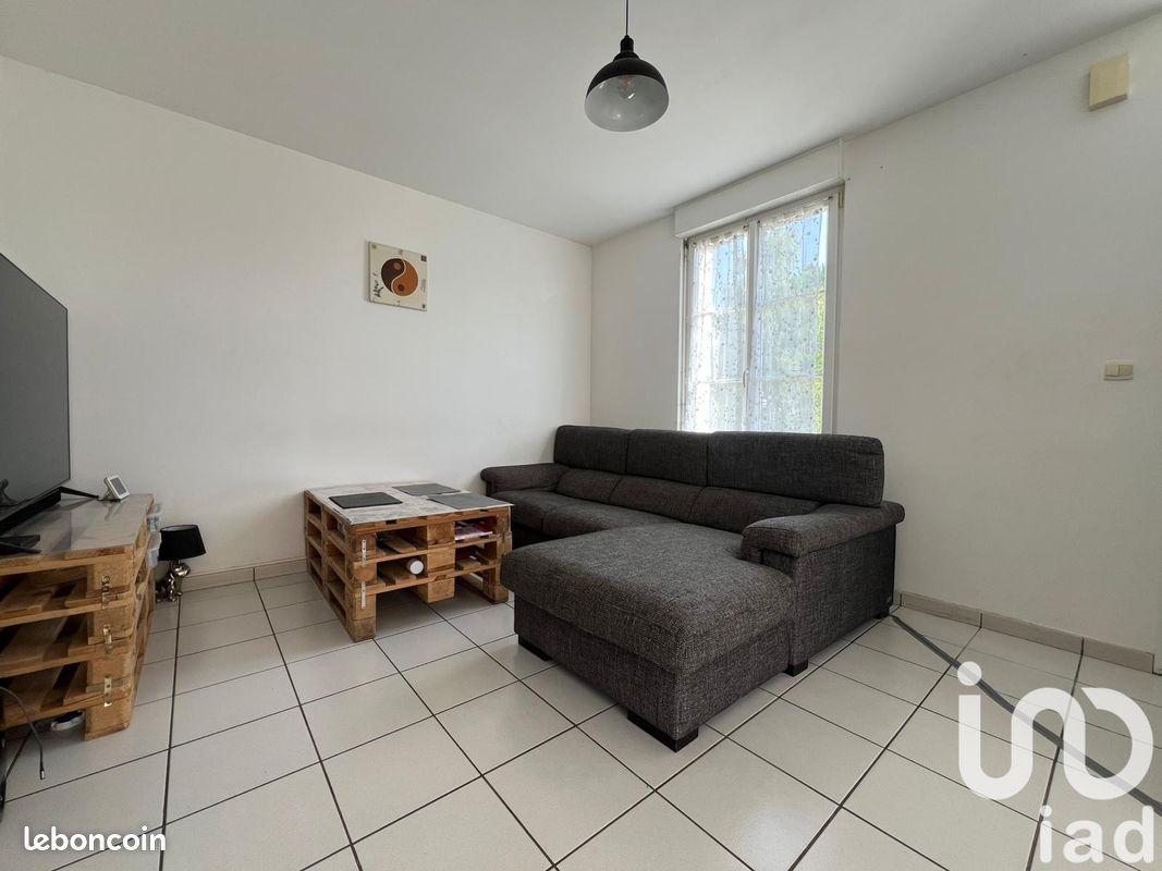 3 bedrooms House in Marne, France No. 341661