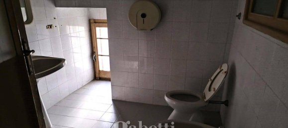 4-Zimmer Büro in Campobasso, Italy, Nr. 44899 7