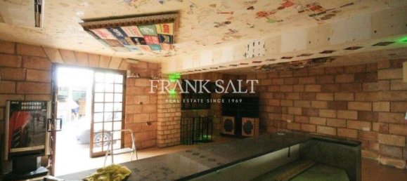 100m² Shop in Floriana, Malta No. 13042 2