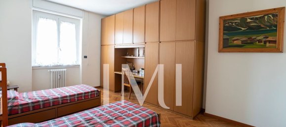 Apartamento de 4 dormitorios en Milan, Italy No. 364222 21