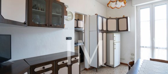 Apartamento de 4 dormitorios en Milan, Italy No. 364222 4