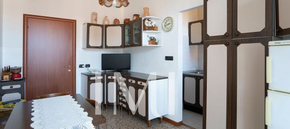 Apartamento de 4 dormitorios en Milan, Italy No. 364222 8