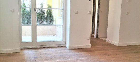 70m² Office in Hietzing, Austria No. 131829 3