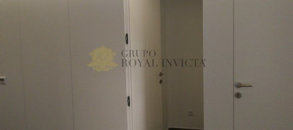 4 bedrooms Apartment in Porto, Portugal No. 78929 15