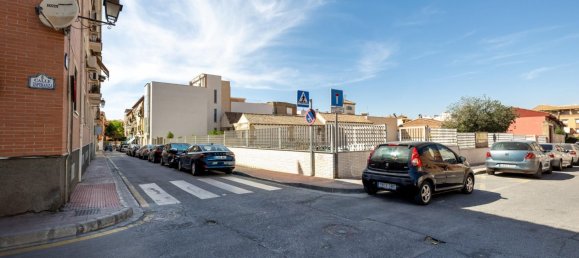 45m² Commercial property in Armilla, Spain No. 166424 18