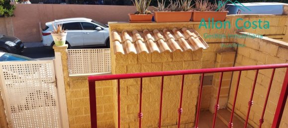 Дуплекс с 3 спальнями в Полоп, Испания № 25206 3