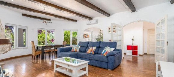 3 bedrooms Villa in Portimao, Portugal No. 7538 5