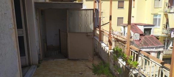 3 rooms House in Pagani, Italy No. 232049 8