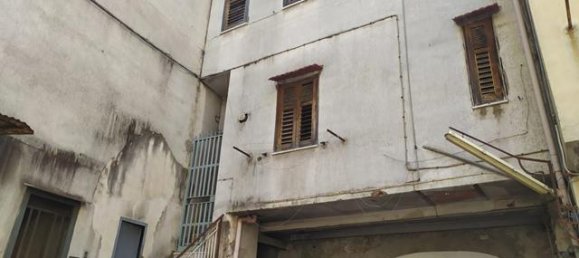 3 rooms House in Pagani, Italy No. 232049 4