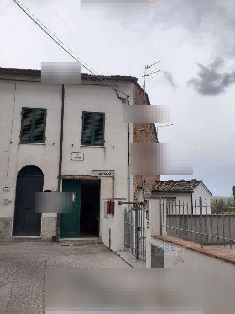 5غرفة شقة في Capannoli, Italy رقم 200438