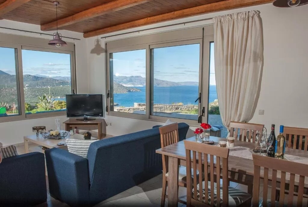 2 bedrooms Commercial property in Agios Nikolaos, Greece No. 6743