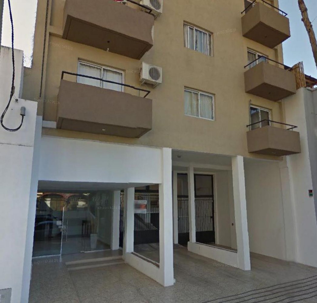 13m² Warehouse in San Fernando, Argentina No. 24466