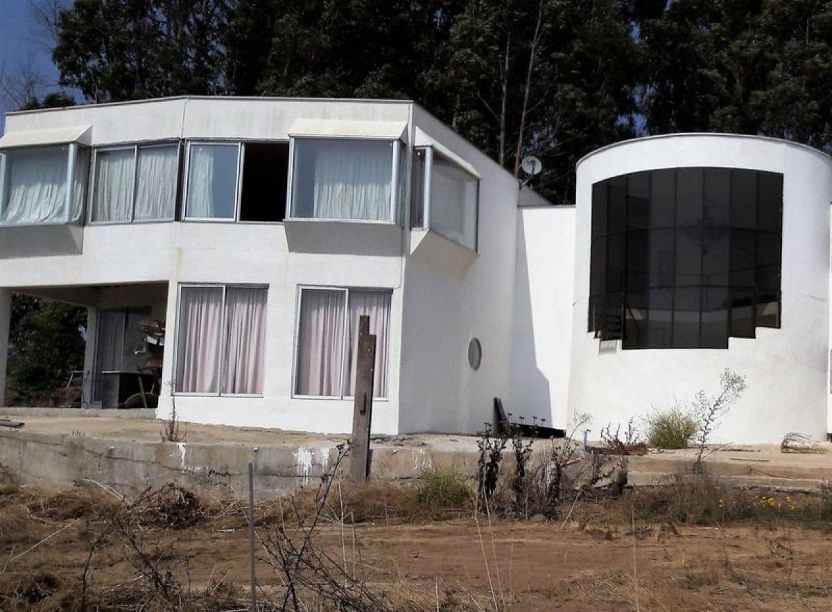 Casa de 3 dormitorios en Valparaíso, Chile No. 5057