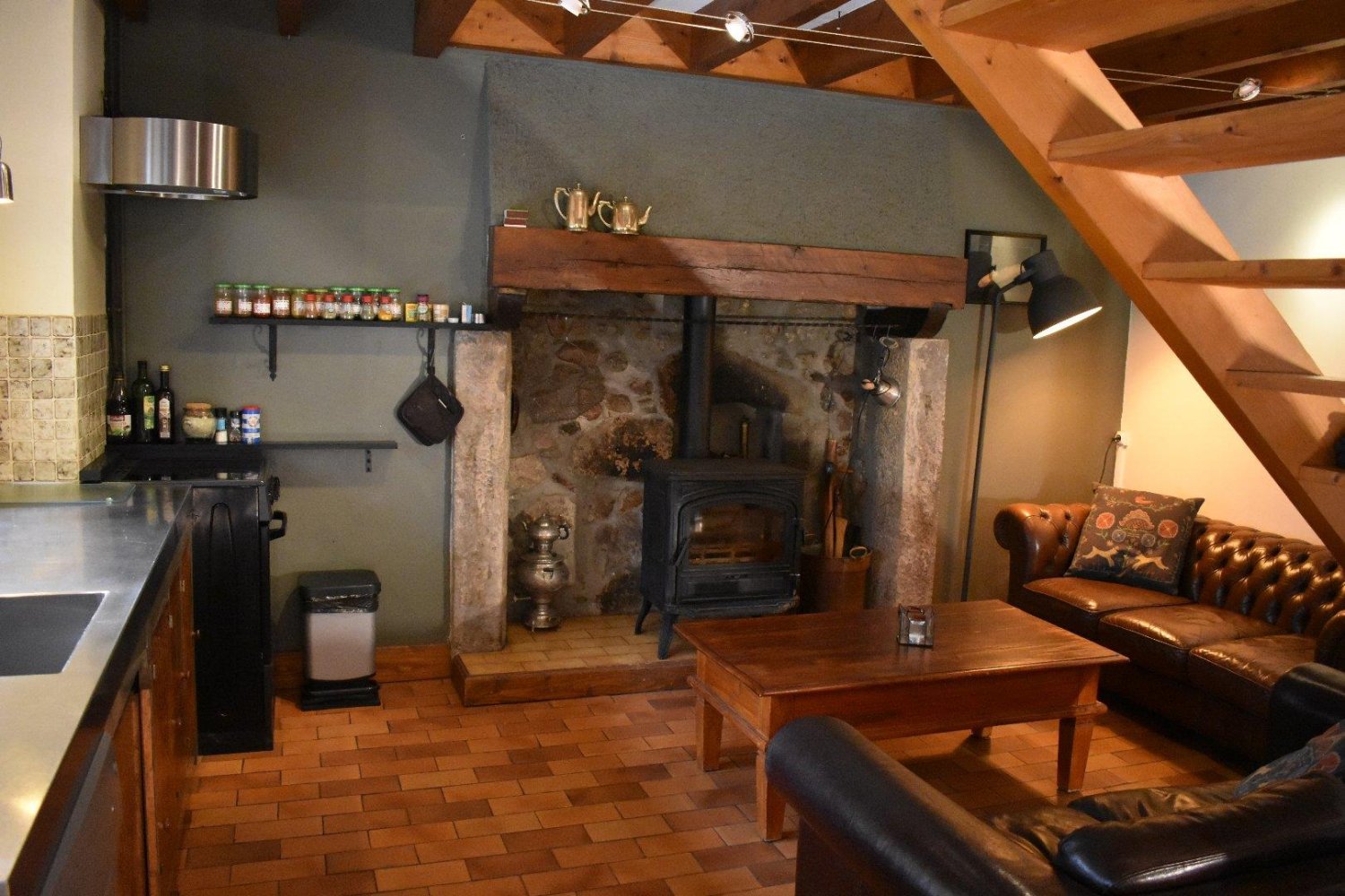 Casa de 2 dormitorios en Le Mayet-de-Montagne, France No. 333428