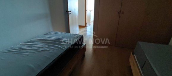 3 bedrooms Apartment in Porto, Portugal No. 37922 20