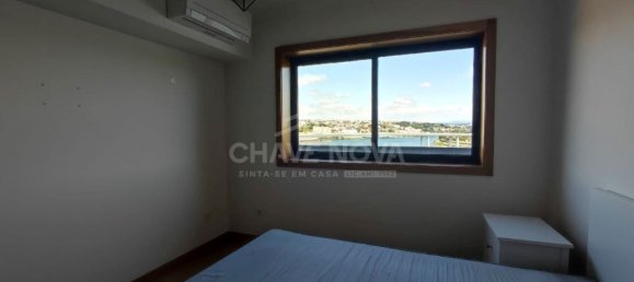 3 bedrooms Apartment in Porto, Portugal No. 37922 10