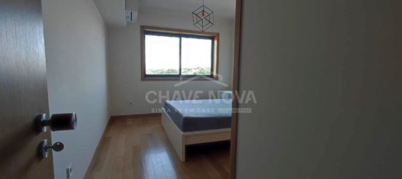 3 bedrooms Apartment in Porto, Portugal No. 37922 13