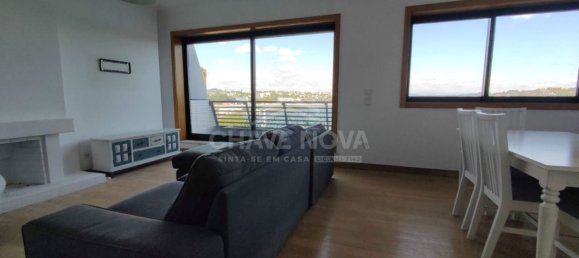 3 bedrooms Apartment in Porto, Portugal No. 37922 6