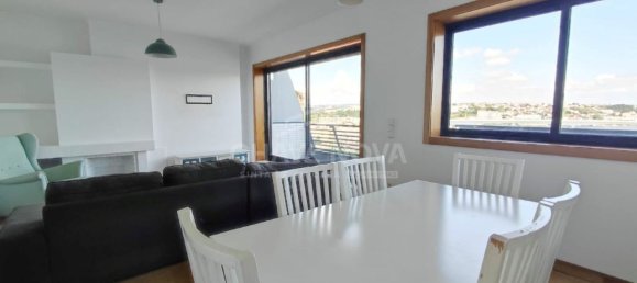 3 bedrooms Apartment in Porto, Portugal No. 37922 5