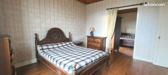 3 bedrooms House in Voue, France No. 41830 3