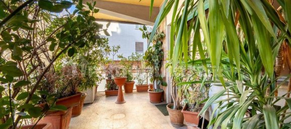 Квартира с 4 комнатами в Рим, Италия № 221166 43