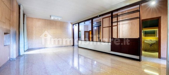 Квартира с 4 комнатами в Рим, Италия № 221166 52