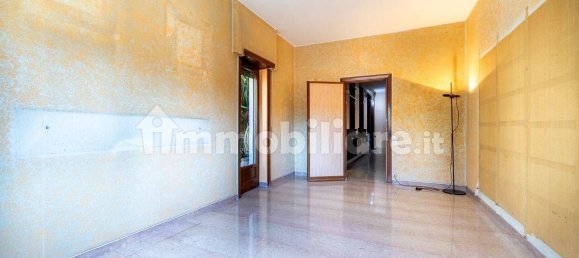 Квартира с 4 комнатами в Рим, Италия № 221166 38