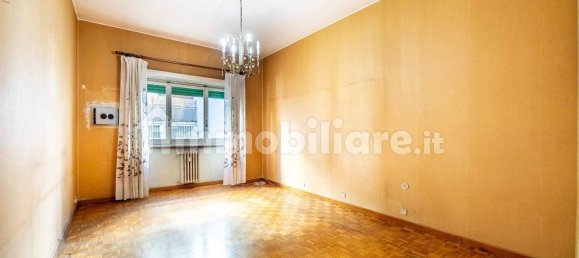 Квартира с 4 комнатами в Рим, Италия № 221166 13