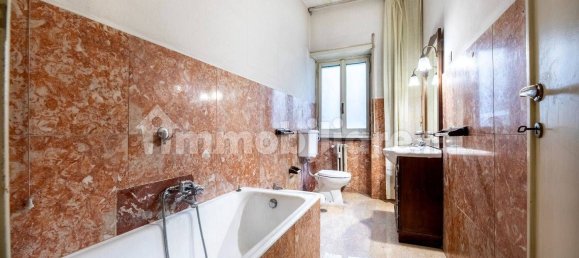 Квартира с 4 комнатами в Рим, Италия № 221166 22