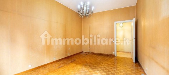 Квартира с 4 комнатами в Рим, Италия № 221166 15