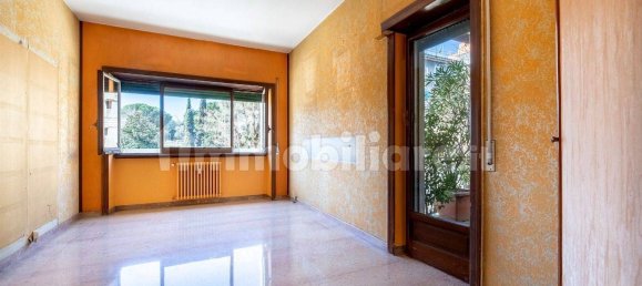 Квартира с 4 комнатами в Рим, Италия № 221166 34