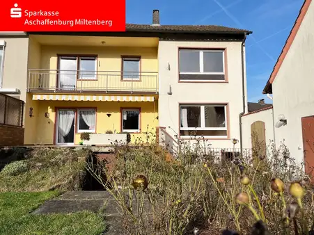 Adosado de 6 habitaciónes en Aschaffenburg, Germany No. 177121