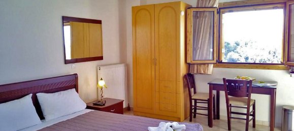 Propiedad comercial de 5 dormitorios en Chania, Greece No. 251 20