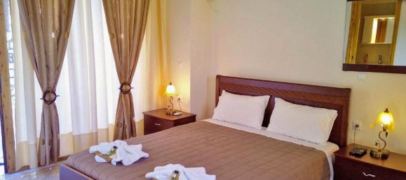 Propiedad comercial de 5 dormitorios en Chania, Greece No. 251 22