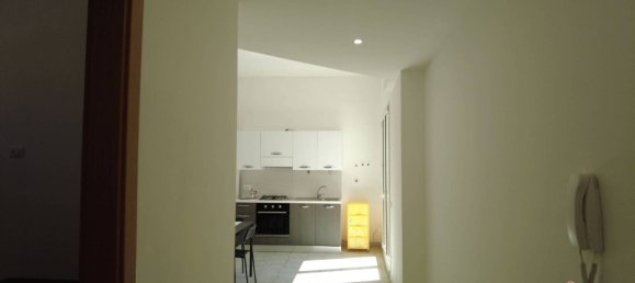 Apartamento de 2 dormitorios en Siderno, Italy No. 300418 5