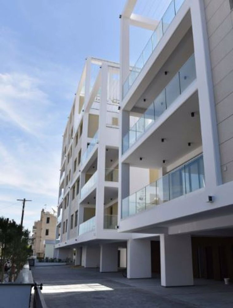 Apartamento de 2 dormitorios en Limassol, Cyprus No. 9336